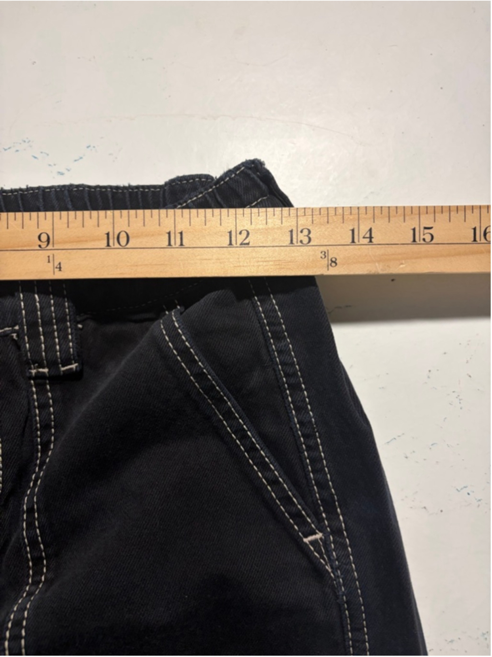 Women's BDG Urban Outfitters Black Cargo Pants with White Stitching Size 25
207 - Picture 3 of 9